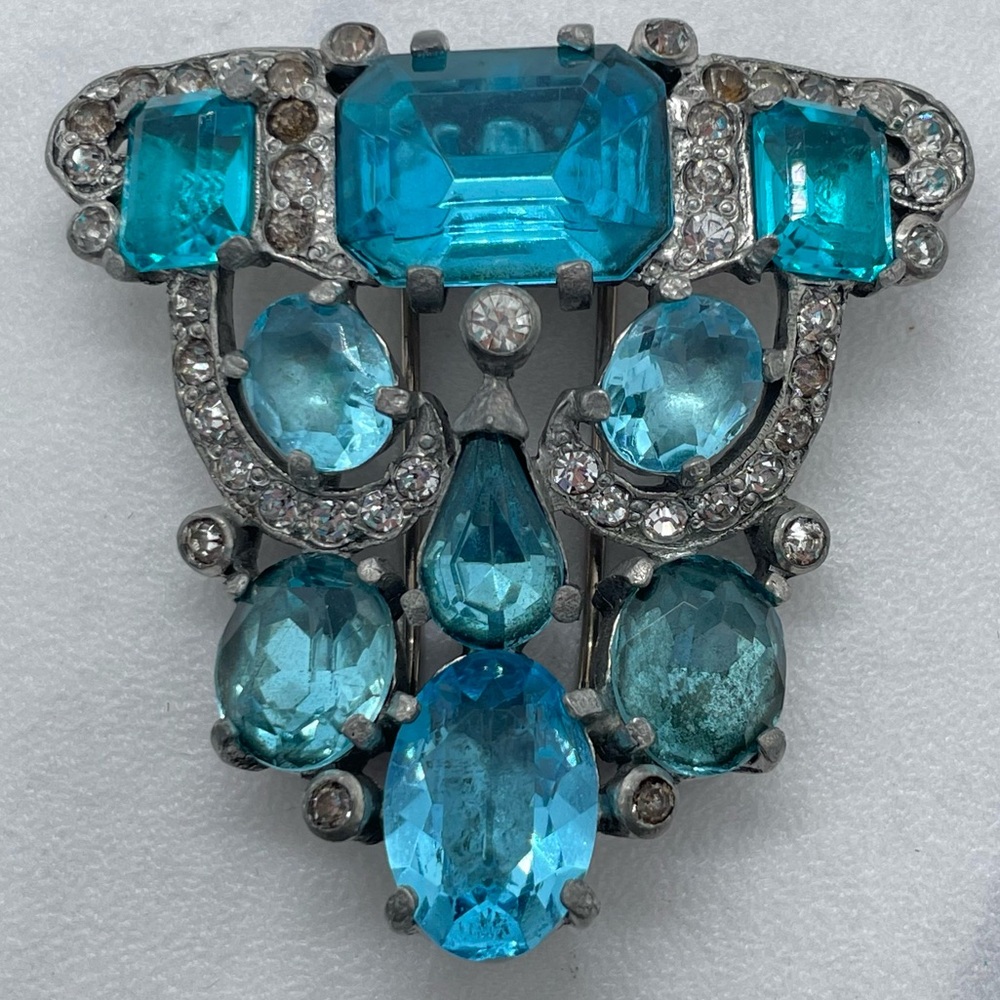 Vintage Eisenberg Original Fur Clip Blue and Clear Accents